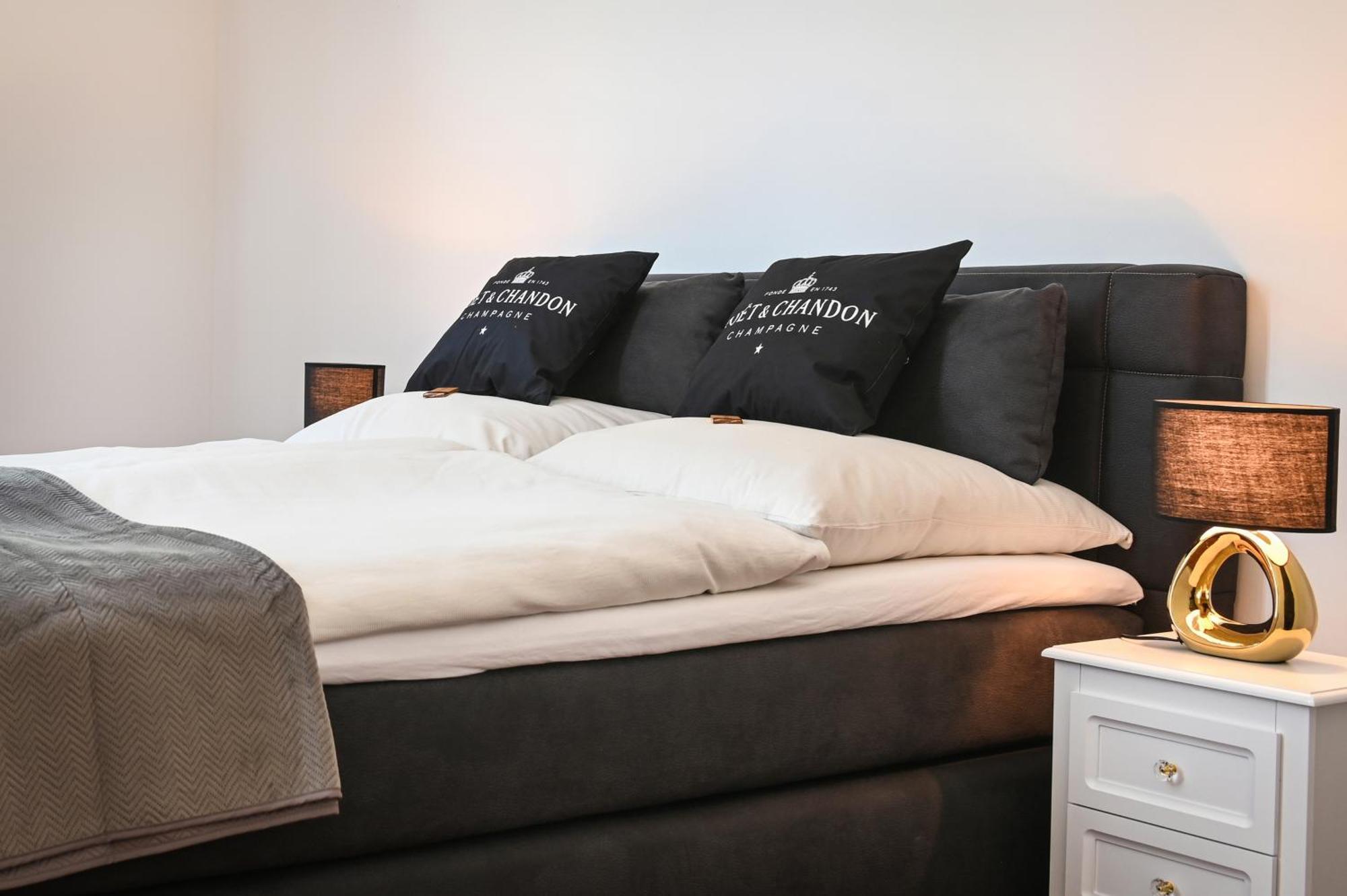 Roemer-Apartment Im Herenhaus Rheinblick ซานเทน ภายนอก รูปภาพ